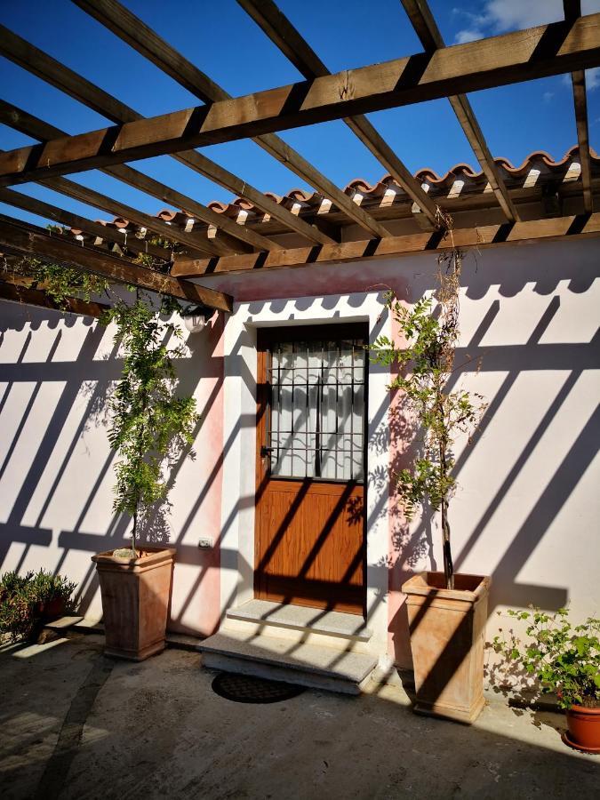 Villa Sa Pruna Oliena Exterior foto